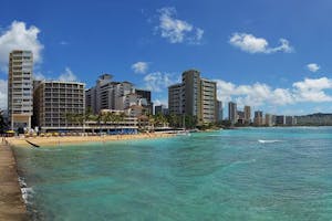 castle-waikiki-shore