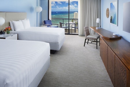 Hyatt Regency Waikiki Beach Resort & Spa Guestroom