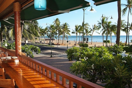 Park Shore Waikiki Hotel Lounge