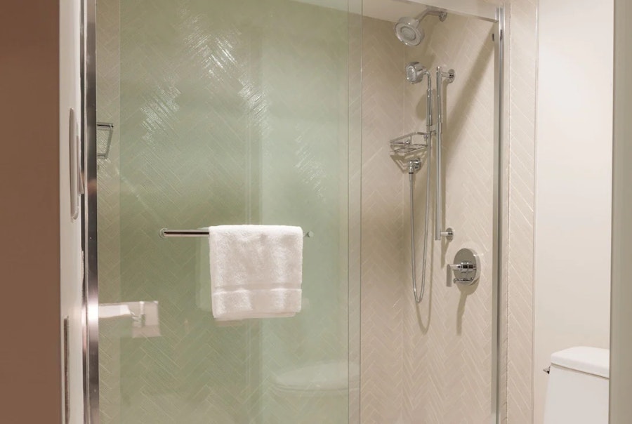 Hyatt-Regency-Maui-Resort-and-Spa-P707-Lahaina-Room-Bathroom-Shower.16x9