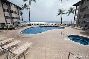 castle-kona-reef-resort