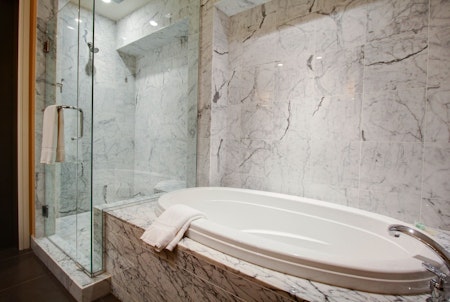 Koa Kea Hotel & Resort Deep Soaking Bathtub