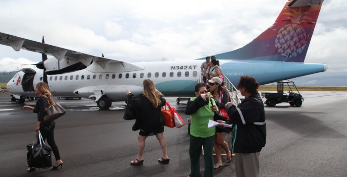 island air airpane on tarmac on Kauai airport 