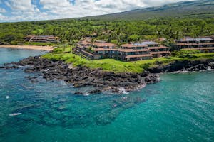 OGGOM-P0024-Hotel-Exterior-Coastline.16x9