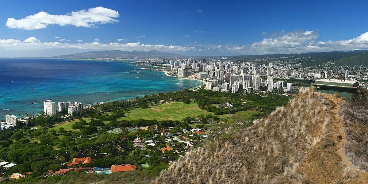 1280px-View_from_Diamond_Head_Rim_at_Hawaii 1280px-View_from_Diamond_Head_Rim_at_Hawaii