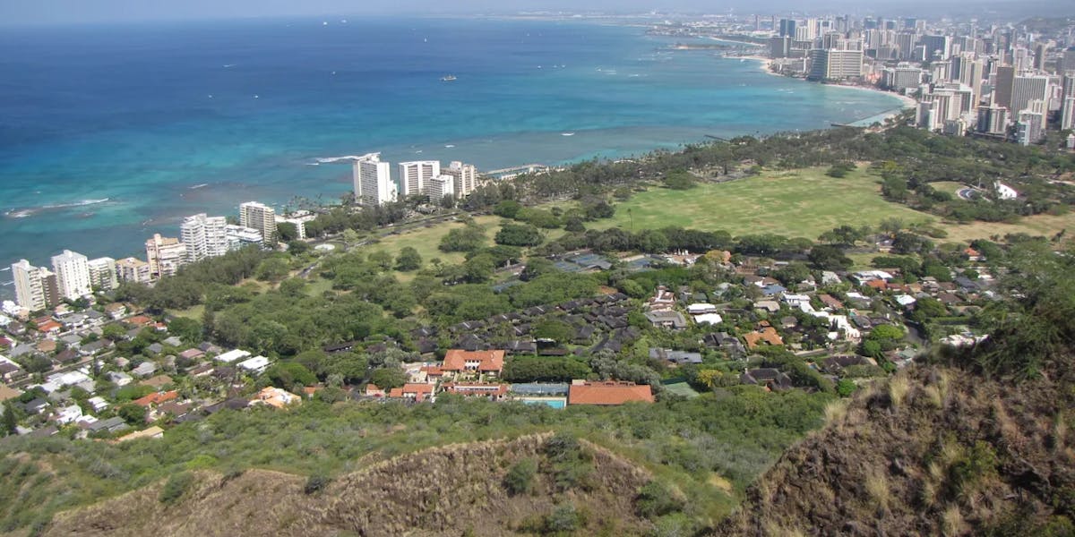 Diamond-Head-View Diamond-Head-View