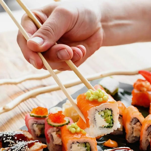 How-to-use-chopsticks