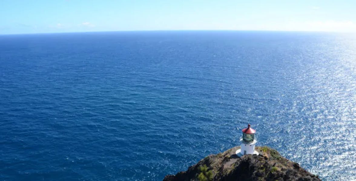 Makapuu-Lighthouse-Trail-10-700x357-1