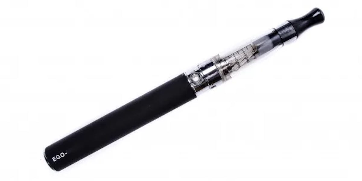electronic-cigarette electronic-cigarette