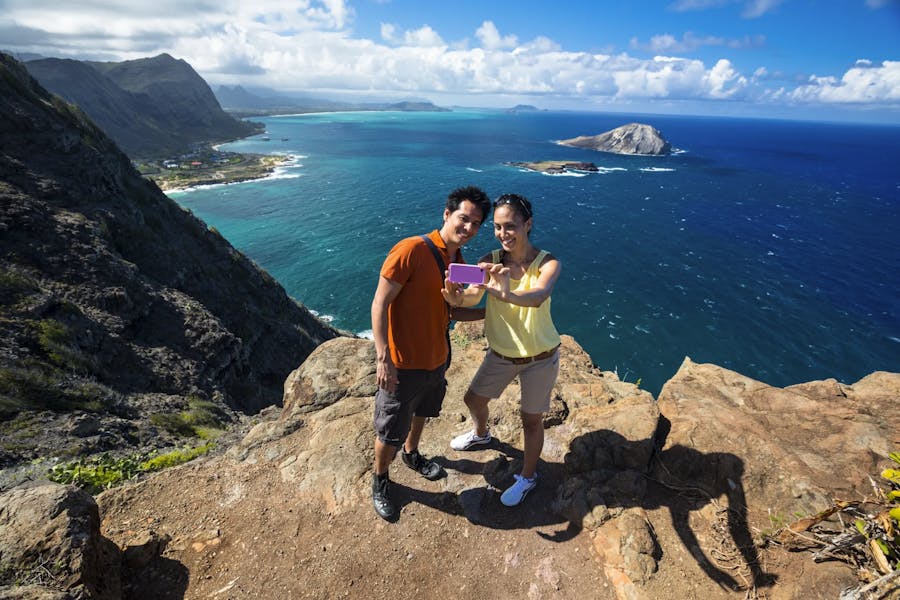 family-photo-makapuu-lighthouse
