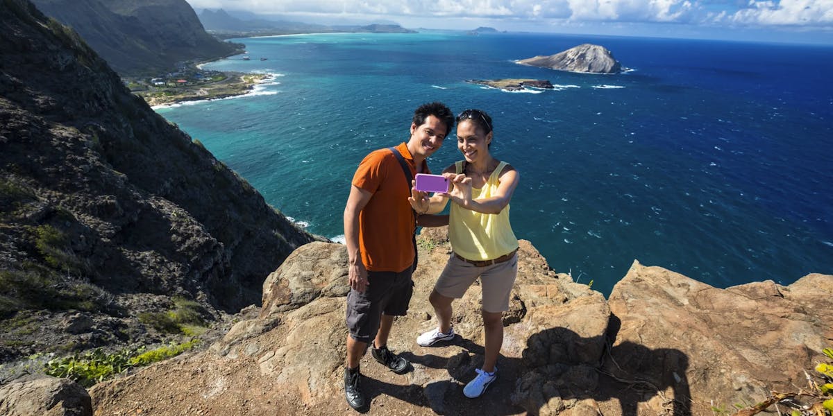 family-photo-makapuu-lighthouse family-photo-makapuu-lighthouse