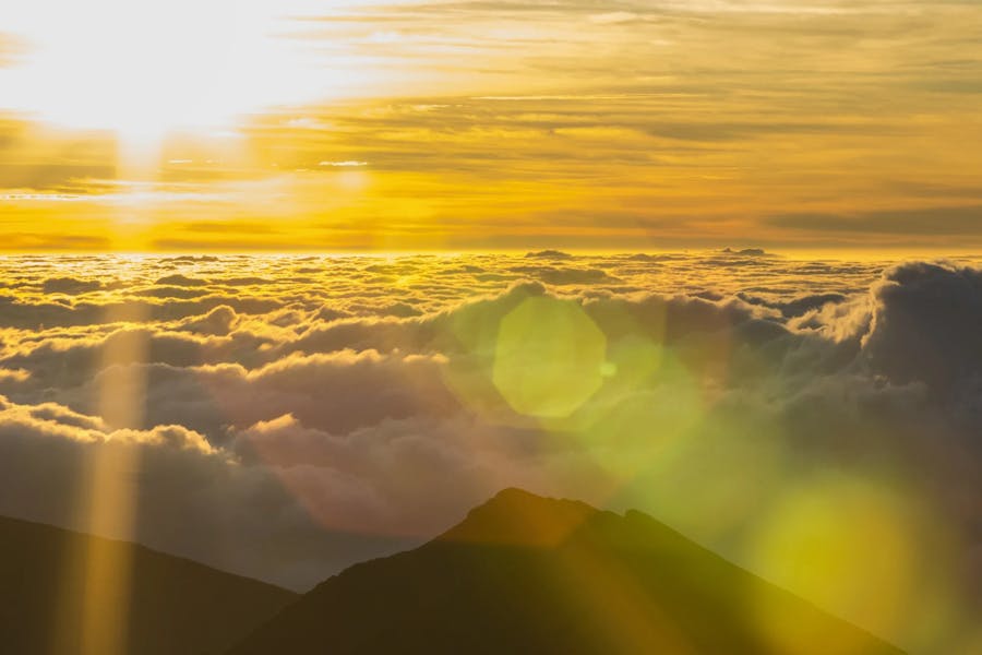 haleakala-sunrise-clouds