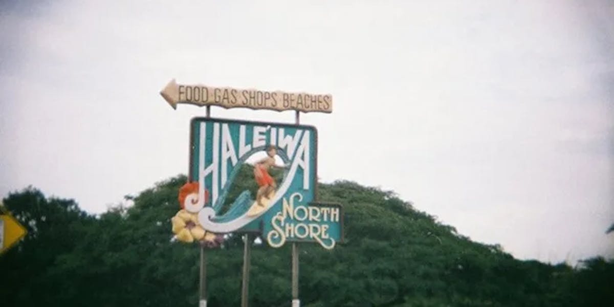 haleiwa-sign haleiwa-sign