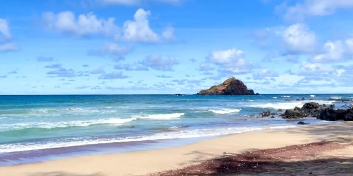 hamoa-beach hamoa-beach