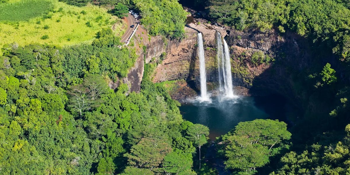 hawaii-books-waterfall hawaii-books-waterfall